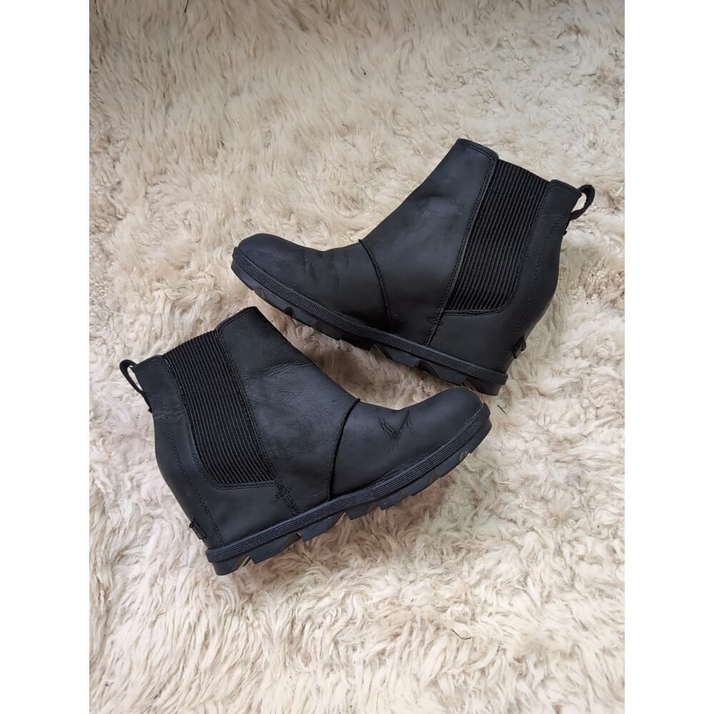 Woman's Boots SOREL Joan Rhapsody Sz 8.5 Black Nubuck Chelsea Wedge
